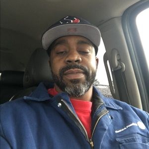 Meet your Posher, Bruce